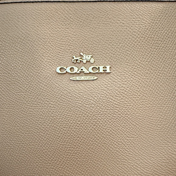 Coach City Zip Leather Tote Bag - Picture 2 of 10